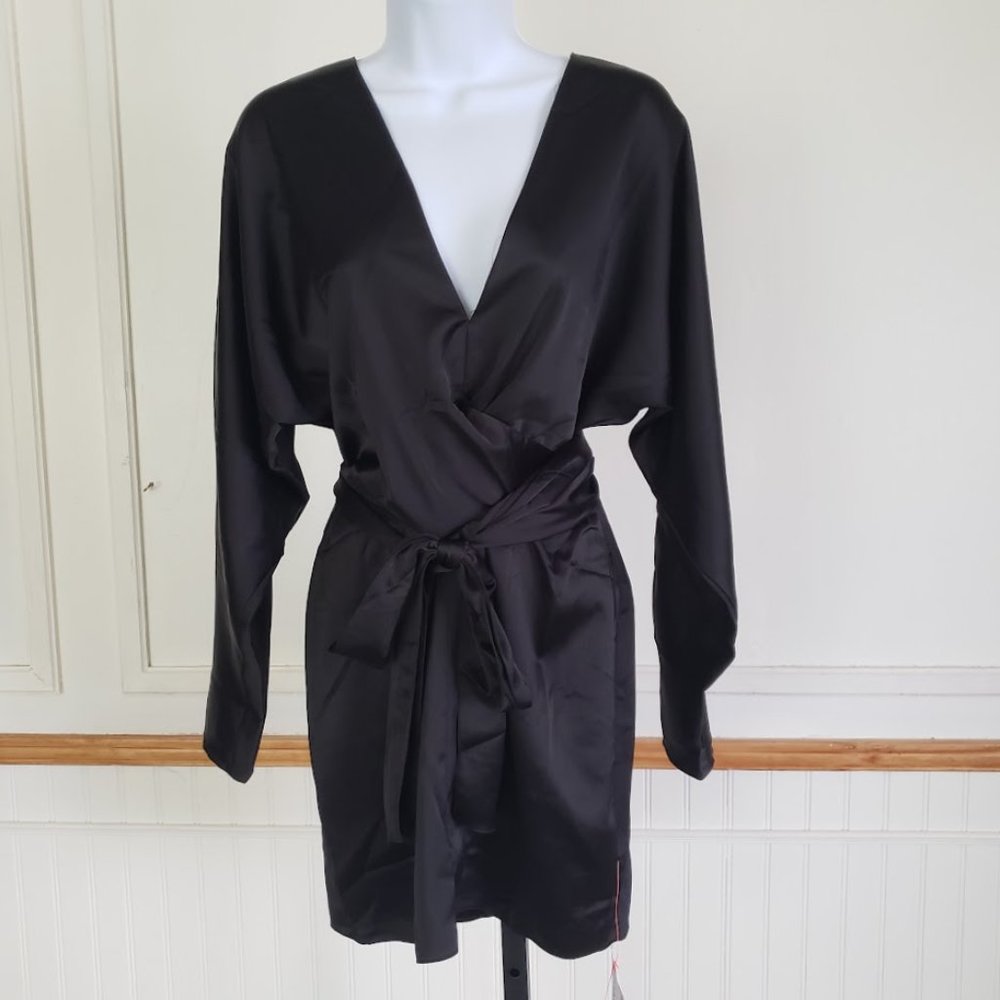 ASOS DESIGN Satin Dress Womens 6 Black Long Seamless Sleeve Waist Tie V-Neck NEW